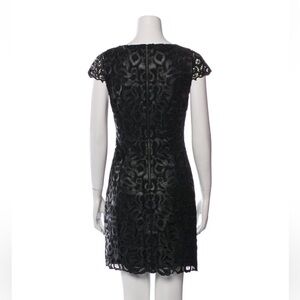 Alice + Olivia Shift Dress
•   Black
•   Lace 
•   Short Sleeve Scoop Neck
